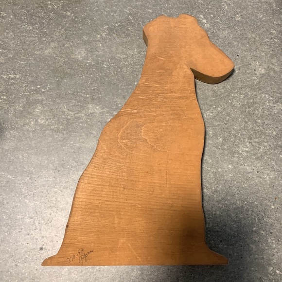 🎉HP🎉Wooden painted hound dog - Picture 2 of 2